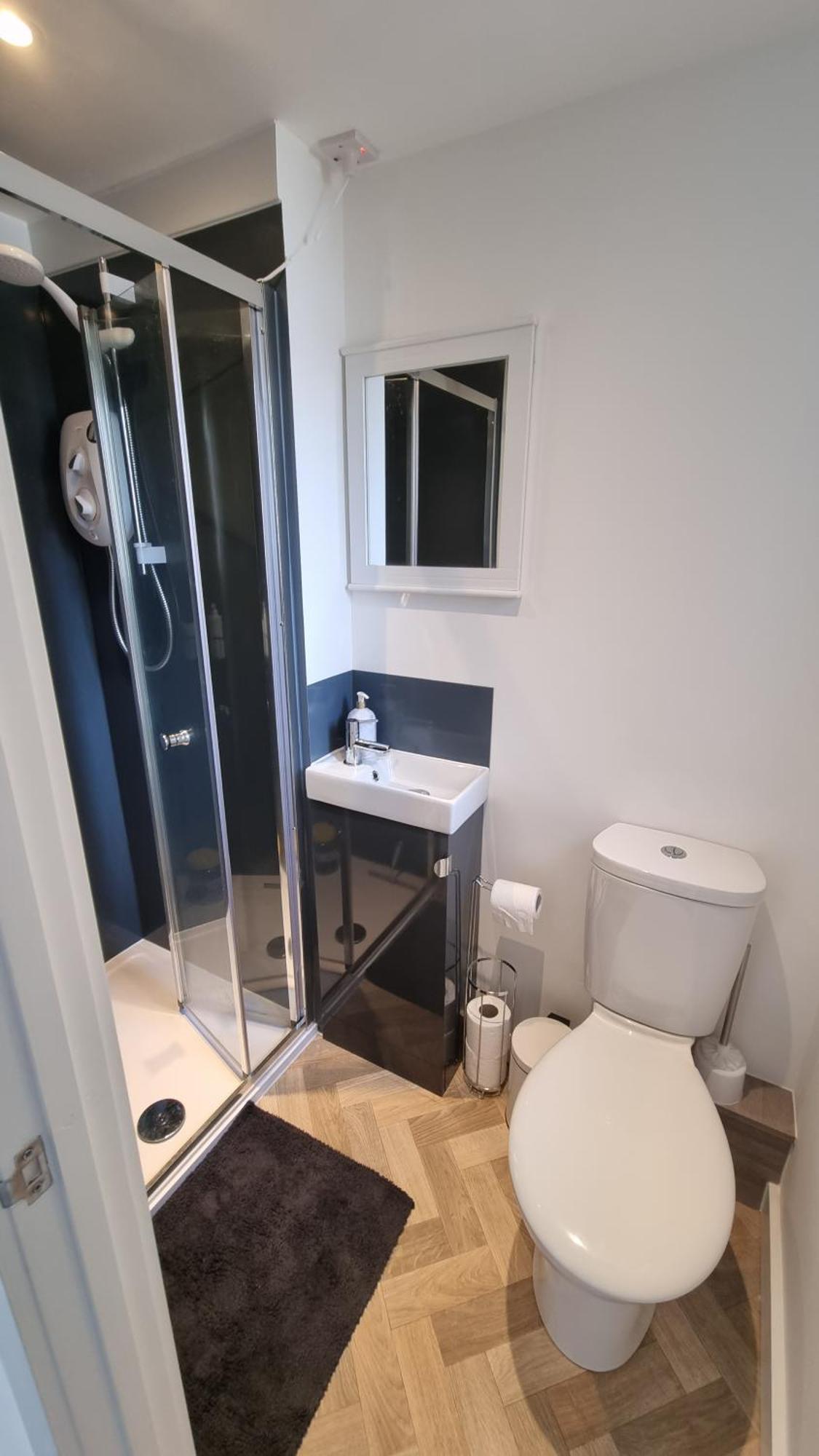 Self-Contained Annex, With Parking. Apartment Sittingbourne Ngoại thất bức ảnh